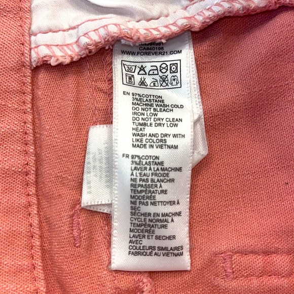 Forever 21 Denim rose colored shorts with frayed hem-Size 29 - Picture 5 of 5